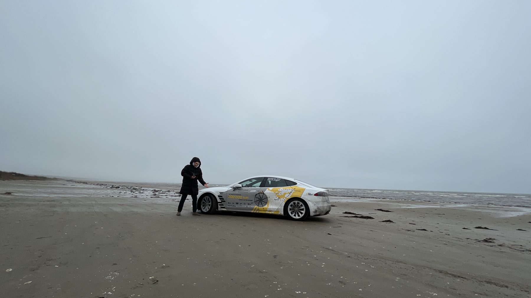 Tesla Model S w trasie
